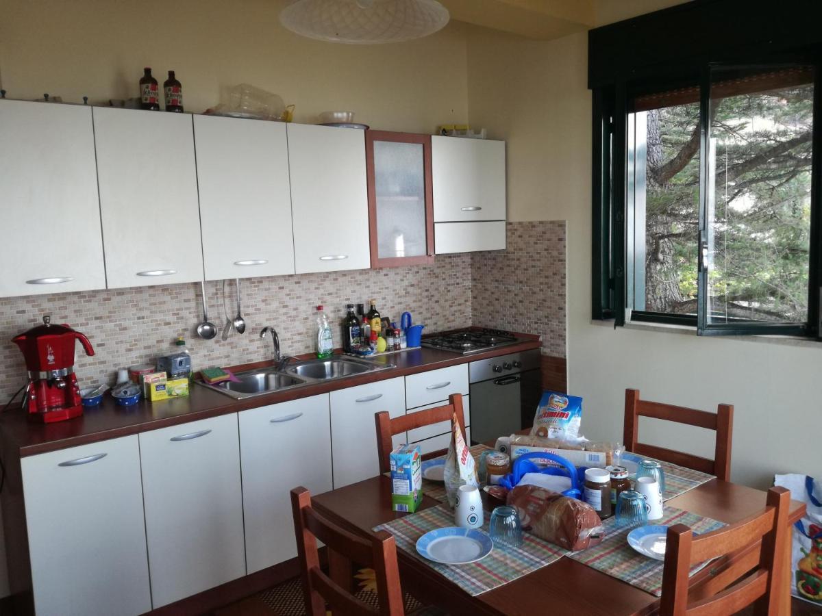 Casa Vacanze La Petrusella Trabia Luaran gambar