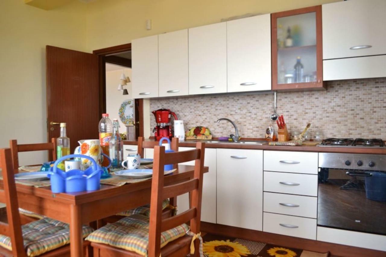 Casa Vacanze La Petrusella Trabia Luaran gambar