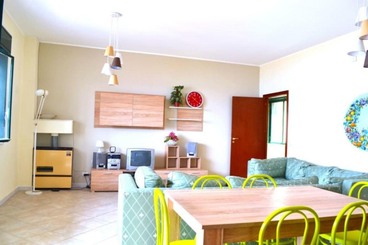 Casa Vacanze La Petrusella Trabia Luaran gambar